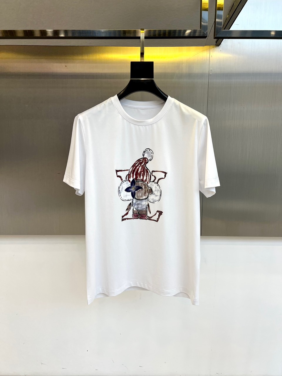 NO:459543,1v and 25s early spring show printed round neck short-sleeved T-shirt, pure cotton fabric!  Comfortable, durable and easy to wear, classic and simple logo design, imported ice oxygen cotton fabric, comfortable and breathable, every detail of the printed logo is the ultimate, and the finished product is very OK!  The upper body is amazing, and it is versatile!  Fashionable and personalized, super versatile and beautiful. M-4XL (model 173, 143 catties upper body L size), T-shirt, tees, t-shirt, alexander wang198609091v、25s早春秀场印花圆领短袖t恤,纯棉面料！贴肤舒适,耐看又好穿,经典简约logo设计,进口冰氧棉面料,舒适透气,印花logo每个细节做到极致,成品完成非常ok！上身极赞,随意百搭！时尚又个性 超级百搭好看的一款.M-4XL（模特173,143斤上身L码）,,T-shirt,tees，t-shirt,alexander wang,Men's clothing