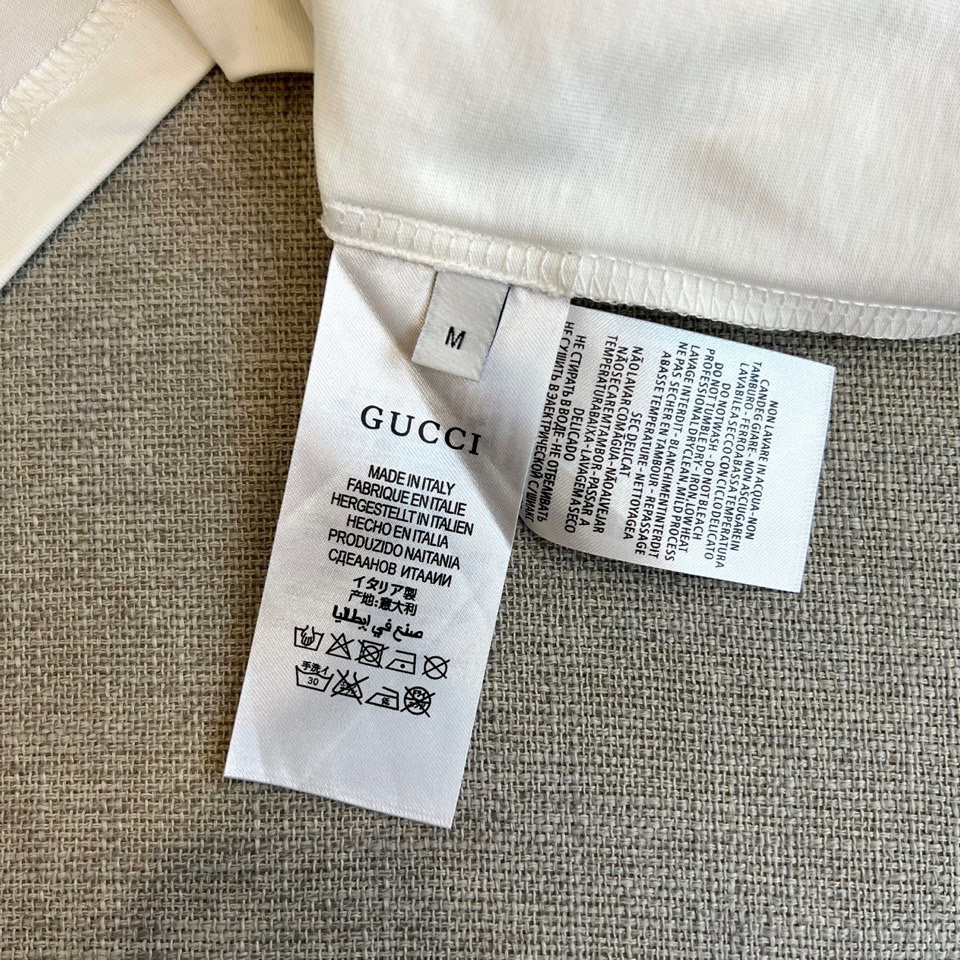 Gucci Pure Cotton Suit: Custom Fabric, 100% Cotton, Sizes M-2XL, Model Wears Size M. - 图片 6