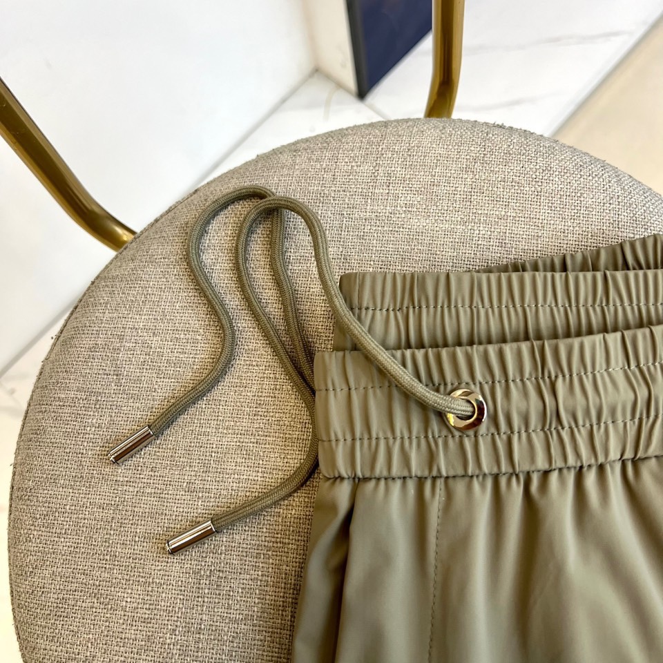 Fendi Spring/Summer 2025 Men’s High-Quality Leisure Pants: Classic, Stylish, and Comfortable - 图片 3