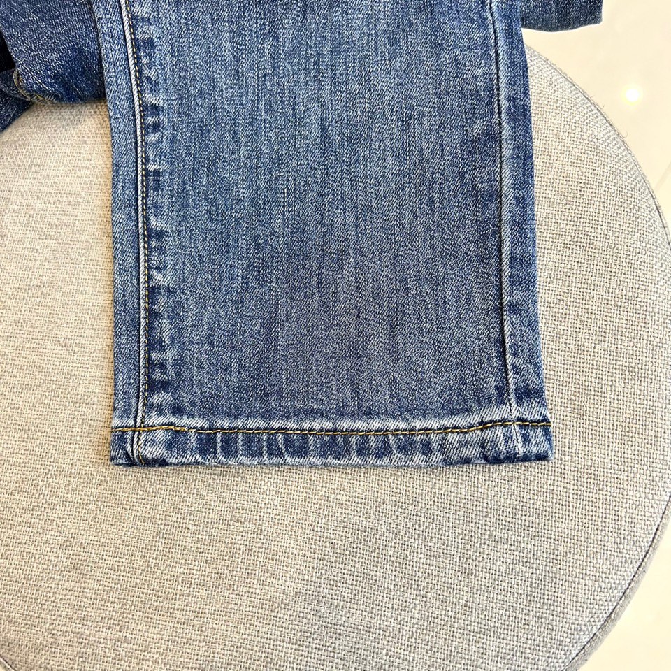 Men’s Classic Blue Cotton-Powered Jeans with Unique Embroidery Designs - 图片 7