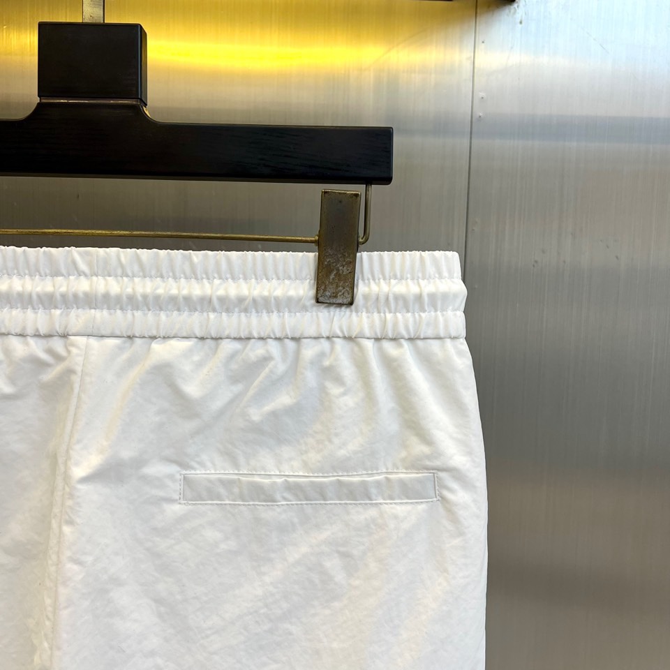 Prada 25AW Series: Wrinkle-Resistant Pants for Casual Style and Comfort - 图片 6