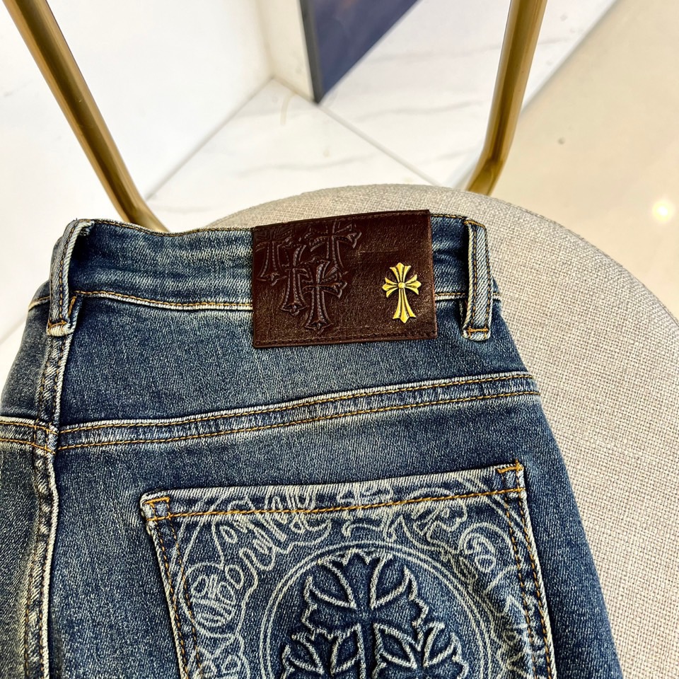 Men’s Classic Blue Cotton Jeans: 2025 Spring/Summer Collection with Embroidery Details - 图片 7