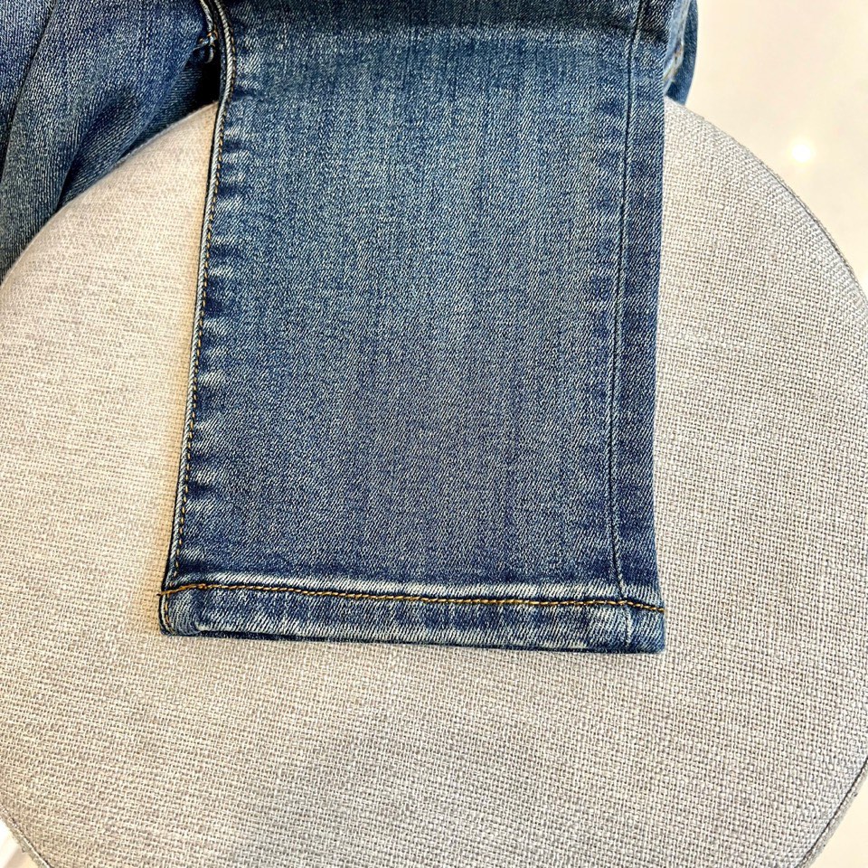 Men’s Classic Blue Cotton Jeans: 2025 Spring/Summer Collection with Embroidery Details - 图片 6