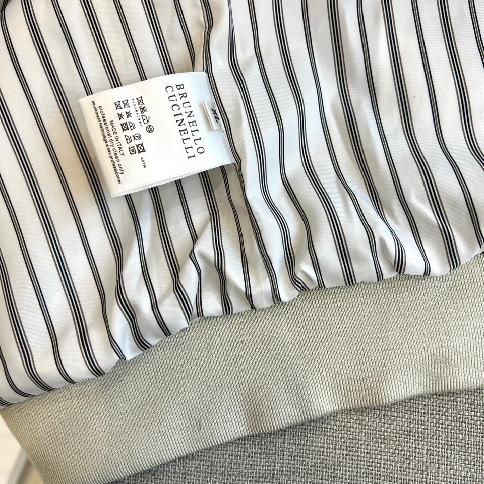 
Brunello cucinelli-BC 2025秋冬新款时尚刺绣商务休闲防风翻领夹克外套。颇具意大