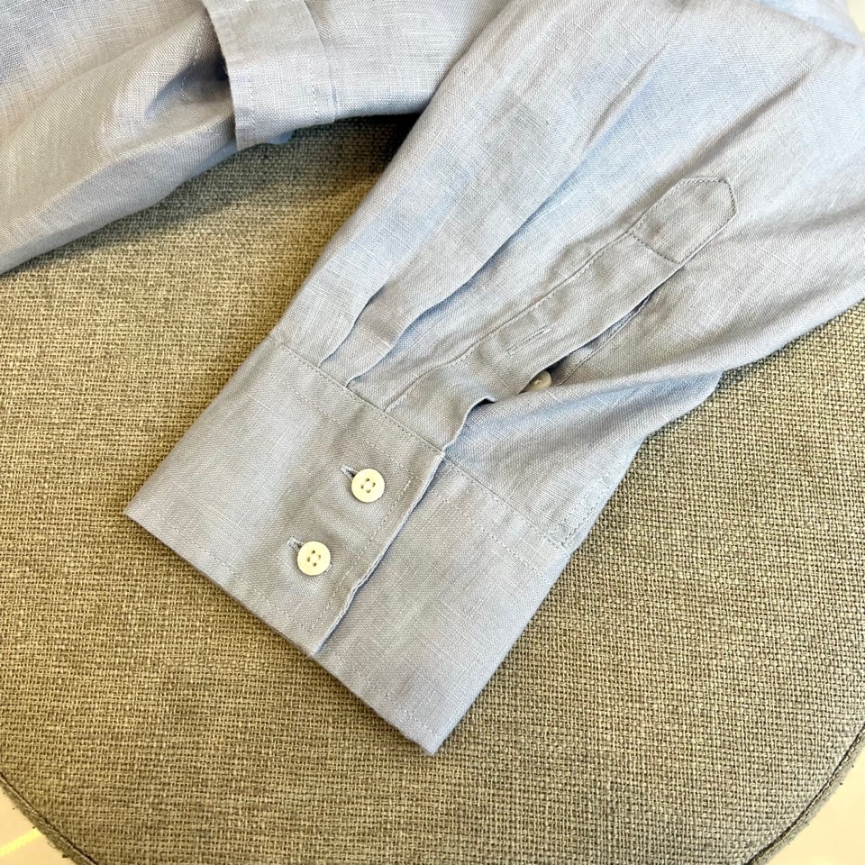 
BC-Brunello Cucinelli 棉麻极简衬衫 | 自然呼吸 优雅随行

纯白棉麻小尖领衬衫