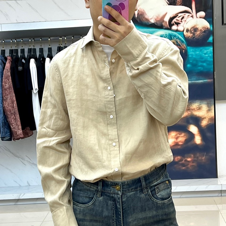 
BC-Brunello Cucinelli 棉麻极简衬衫 | 自然呼吸 优雅随行

纯白棉麻小尖领衬衫