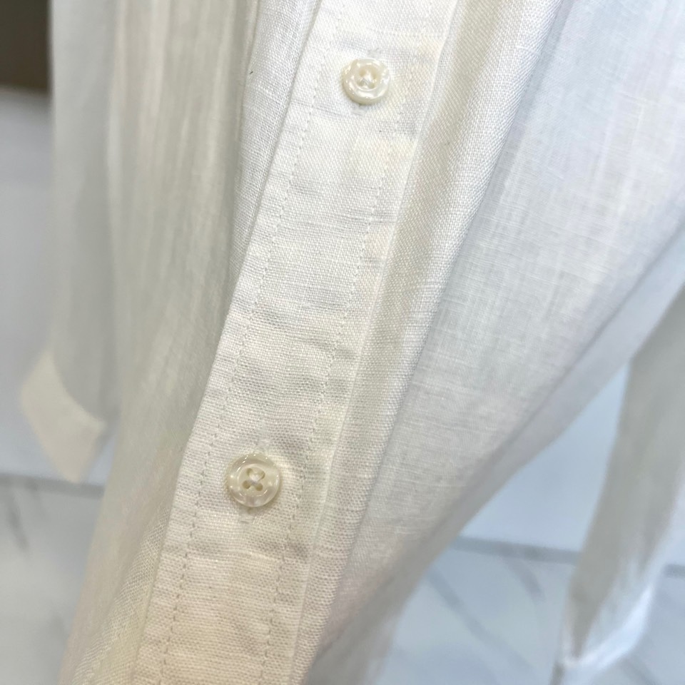 
BC-Brunello Cucinelli 棉麻极简衬衫 | 自然呼吸 优雅随行

纯白棉麻小尖领衬衫