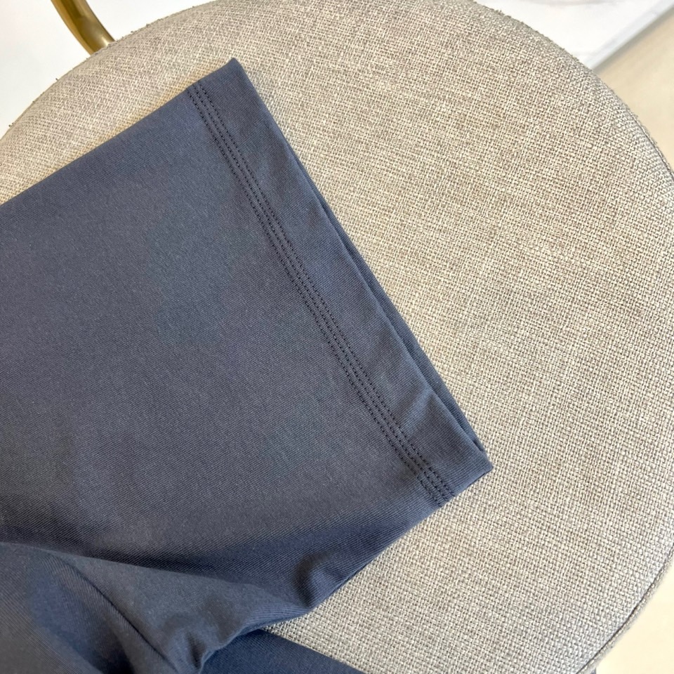 
Dio迪奥、25新款 男士棉质印花图案休闲宽松短袖t恤，图案印花，采用高密度莫代尔冰感面料，同布罗纹圆