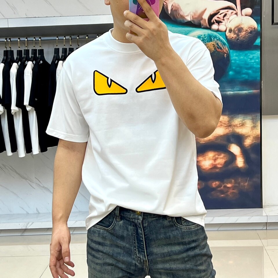 芬迪、2025夏季男士圆领时尚立体字母休闲欧棉短袖T恤，甄选客供进口100%纯棉材质制成，领口高密罗纹拼