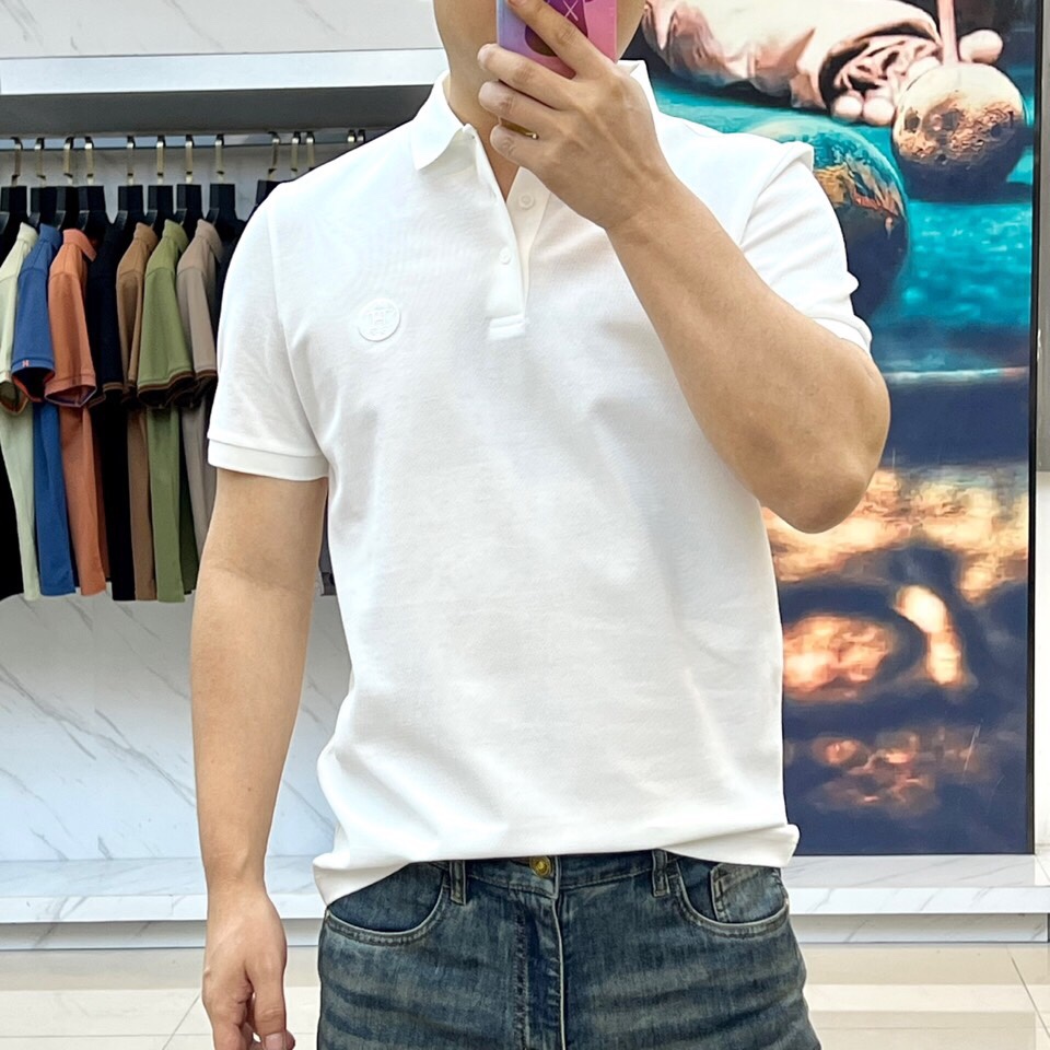 爱马仕、2025夏季新款男士翻领短袖Polo衫。选用100%海岛长绒棉因产量稀少而格外珍贵的Pima棉(
