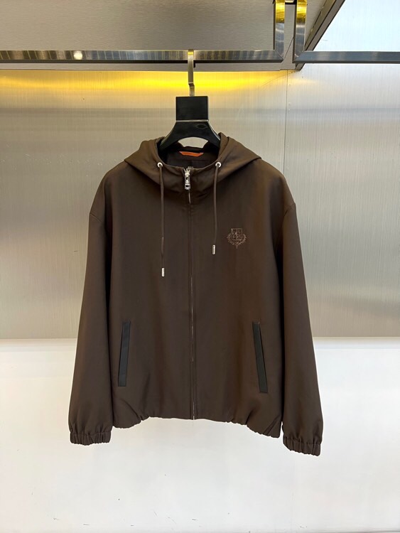 NO:512260,Loro Piana, men's autumn old Qian style men's business casual silk cotton windproof hooded jacket. The popular old Qian series shows high-end, outdated, low-key luxury and versatile. Size 48-56 (model 173-140 catties upper body 50 sizes), loro pigeon, jackets & coats, jackets & coats, hats, alexander wang19860909Loro Piana诺悠翩雅、男装秋季老钱风男士商务休闲天丝棉防风连帽外套夹克.时下流行的老钱系列、尽显高端、不过时、低调奢华百搭.尺码48-56（模特173-140斤上身50码）,,loro piana,jackets & coats,jackets & coats,hats,alexander wang,Men's clothing