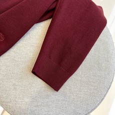 lP🆕、25FW/新品圆领套头羊毛衫,定制抗起球精细绵羊毛,腈纶29.3%聚酯纤维27.1%莱赛尔纤维2 lP🆕、25FW/新品圆领套头羊毛衫,定制抗起球精细绵羊毛,腈纶29.3%聚酯纤维27.1%莱赛尔纤维2