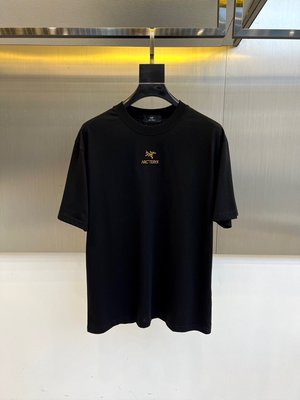 Arcteryx 始祖鸟、2025夏季男士圆领时尚立体字母休闲欧棉短袖T恤，甄选客供进口95%纯棉材质添