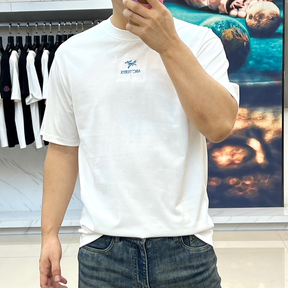 Arcteryx 始祖鸟、2025夏季男士圆领时尚立体字母休闲欧棉短袖T恤，甄选客供进口95%纯棉材质添