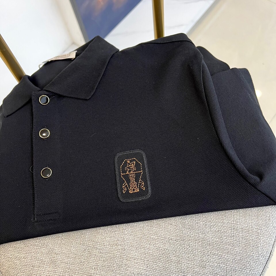 
BC、2025s经典标志性Logo点缀元素 经典时尚翻领 Polo衫短袖 ，贸易公司渠道订单，简约大气