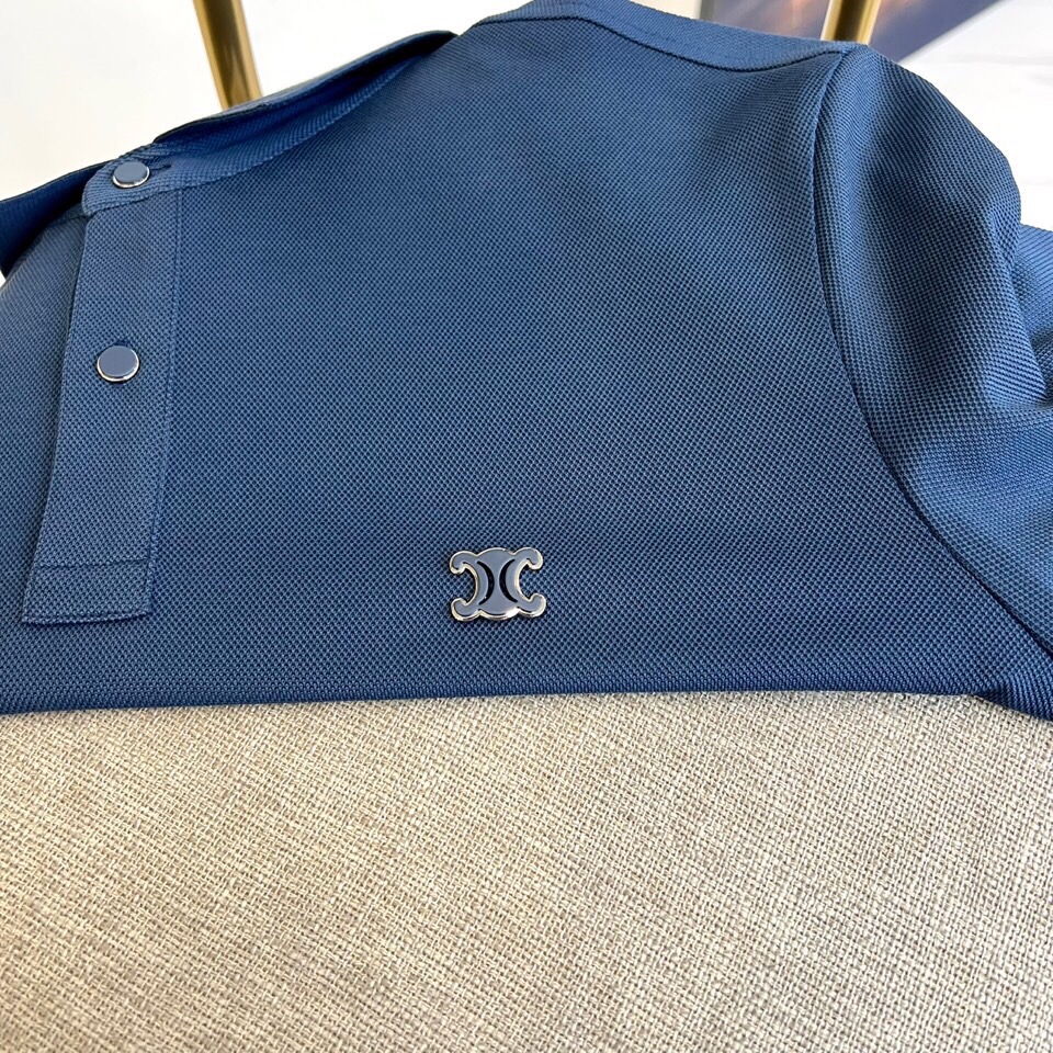 
塞琳、2025s经典标志性Logo点缀元素 经典时尚翻领 Polo衫短袖 ，贸易公司渠道订单，简约大气