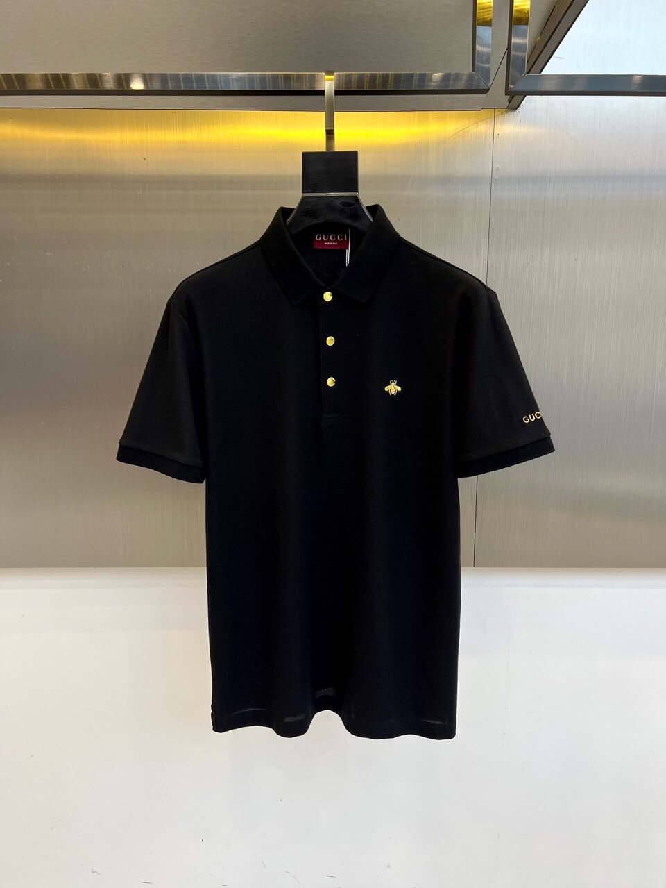 
Gucci、2025s经典标志性Logo点缀元素 经典时尚翻领 Polo衫短袖 ，贸易公司渠道订单，简