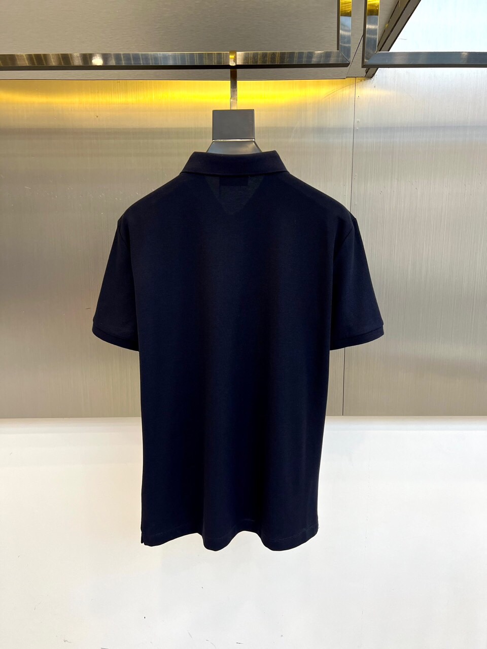 
Gucci、2025s经典标志性Logo点缀元素 经典时尚翻领 Polo衫短袖 ，贸易公司渠道订单，简