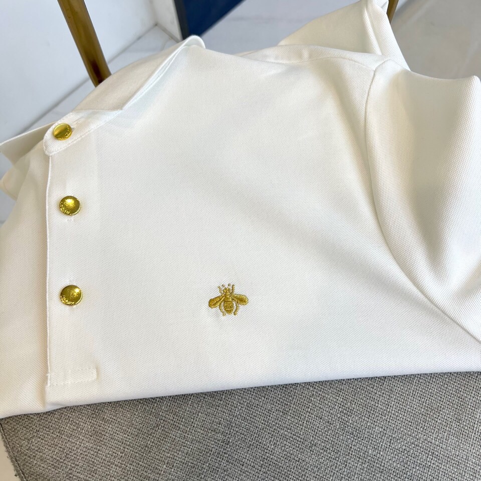 
Gucci、2025s经典标志性Logo点缀元素 经典时尚翻领 Polo衫短袖 ，贸易公司渠道订单，简