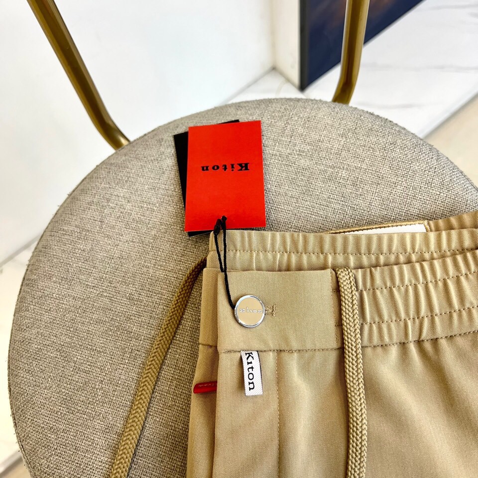 
意大利kiton-2025春夏新款男士天丝棉麻休闲裤。独家专供进口原版天丝棉麻面料，透气柔软透气很强，