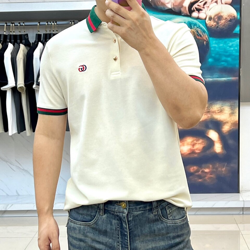 
Gucci、2025s经典标志性Logo点缀元素 经典时尚翻领 Polo衫短袖 ，贸易公司渠道订单，简