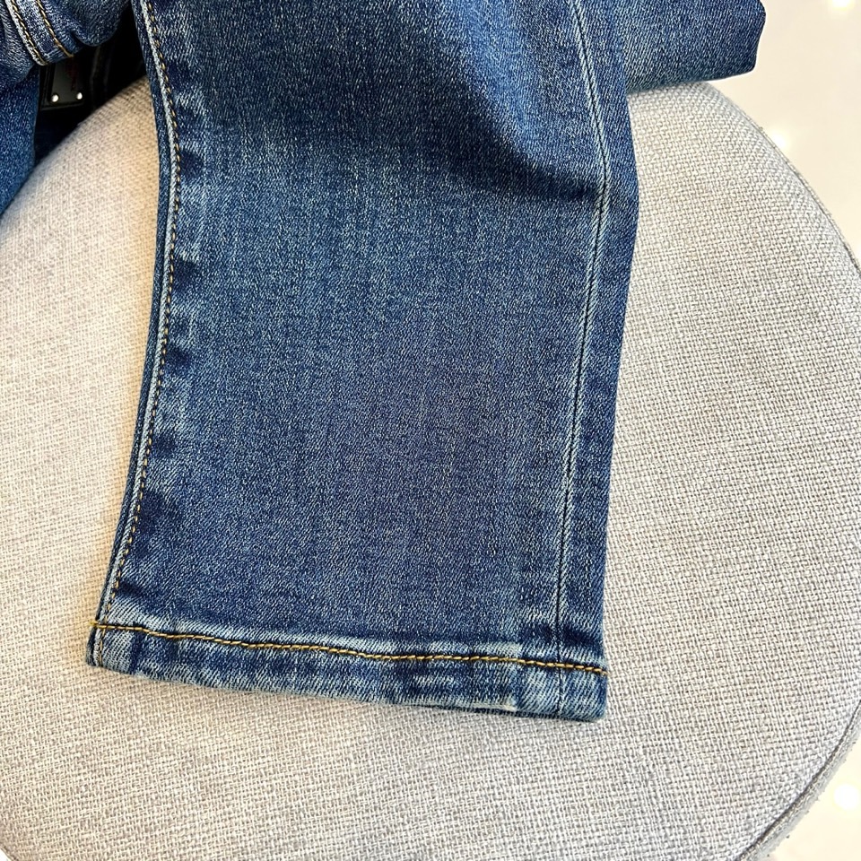DG、2025s春夏新款，男士经典色水洗浅蓝色复古水洗棉质弹力牛仔裤！选用了客供进口98%棉2%橡胶混纺