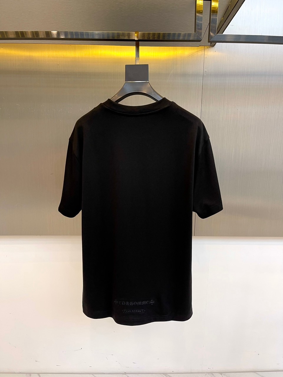 CHROME HEARTS克罗心、2025秋冬中袖打底衫。将标志性哥特字体