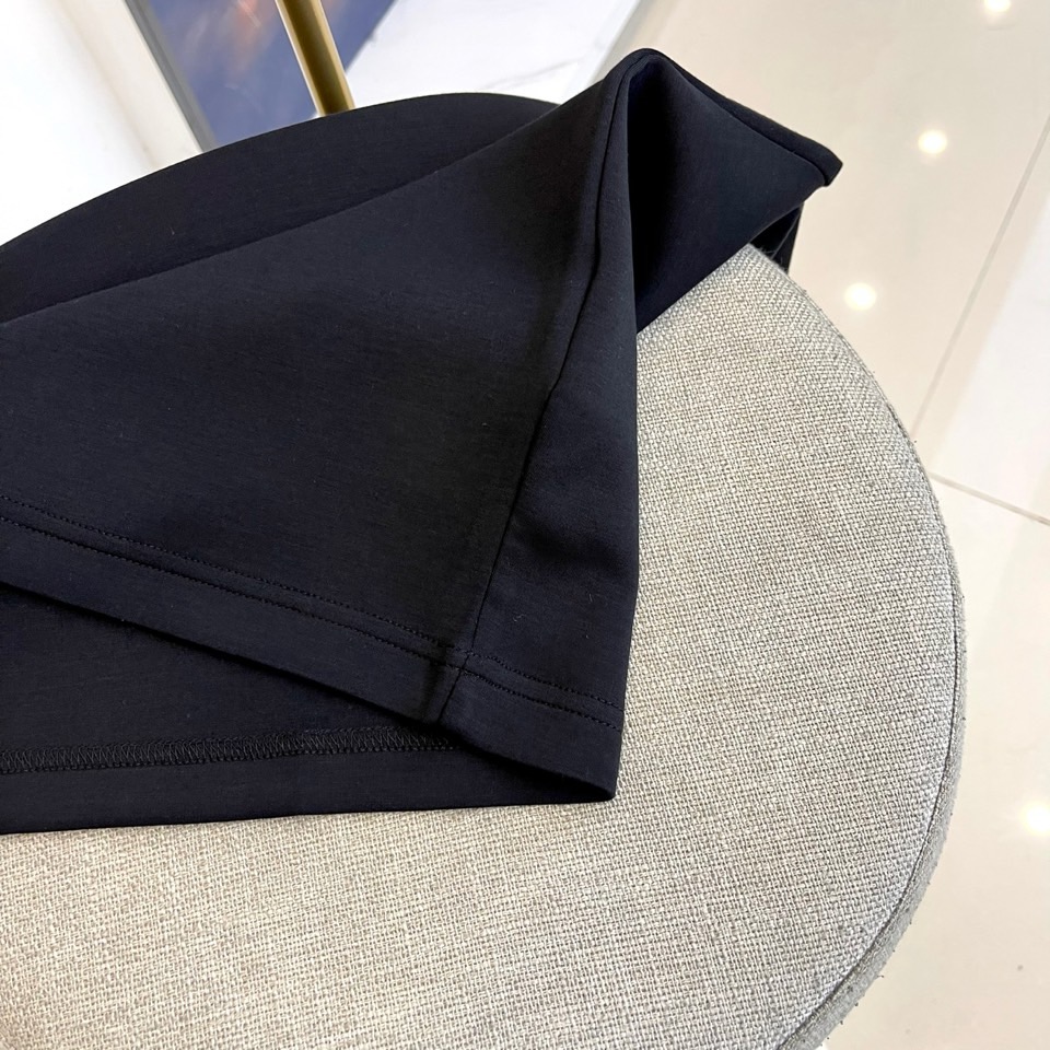 Bur巴宝莉、2025秋冬中袖打底衫，