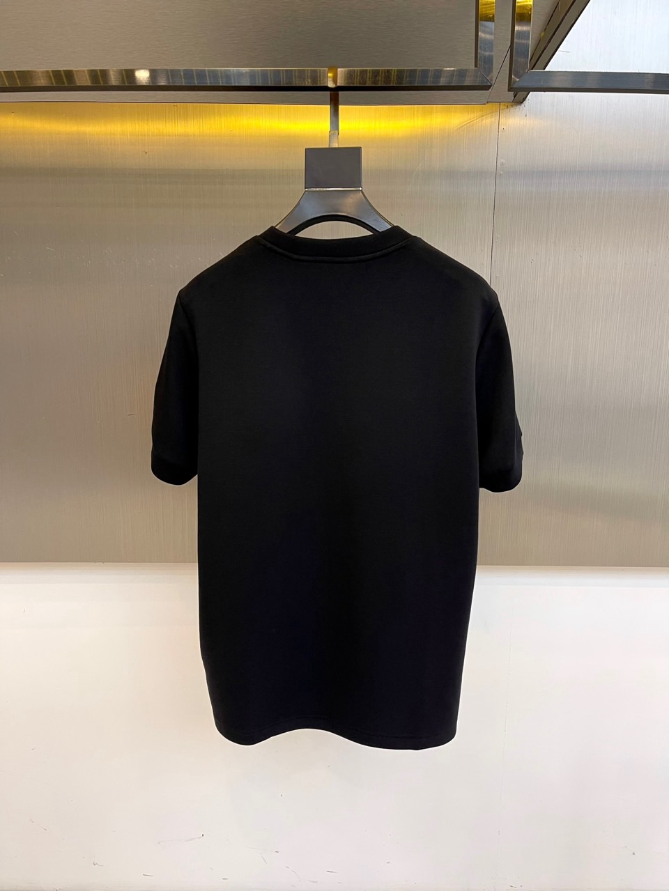 Bur巴宝莉、2025秋冬中袖打底衫，