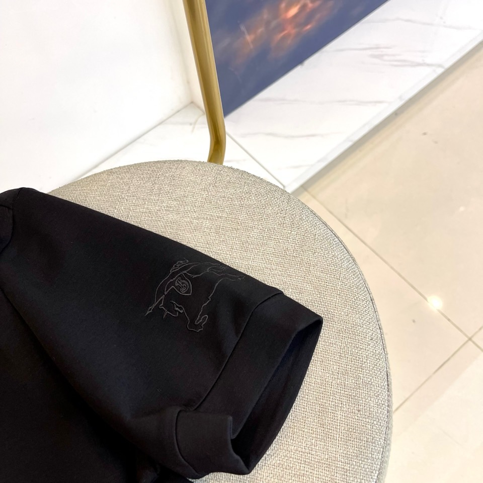 Bur巴宝莉、2025秋冬中袖打底衫，