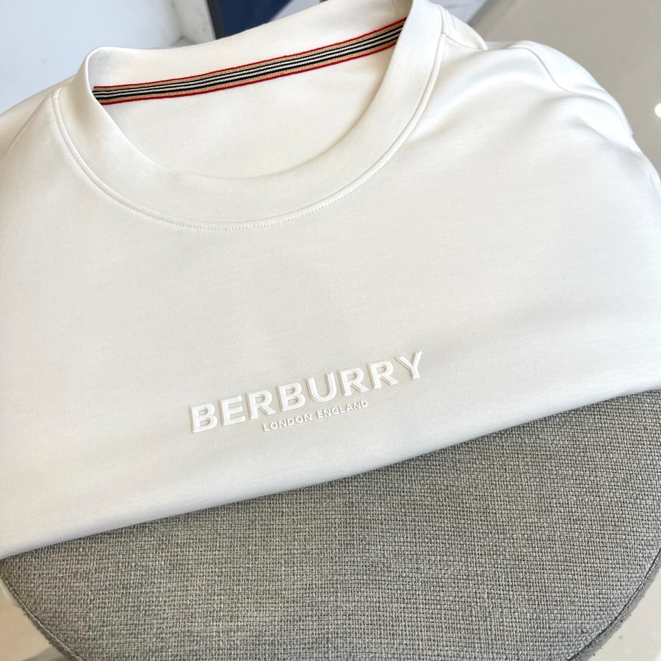 Bur巴宝莉、2025秋冬中袖打底衫，