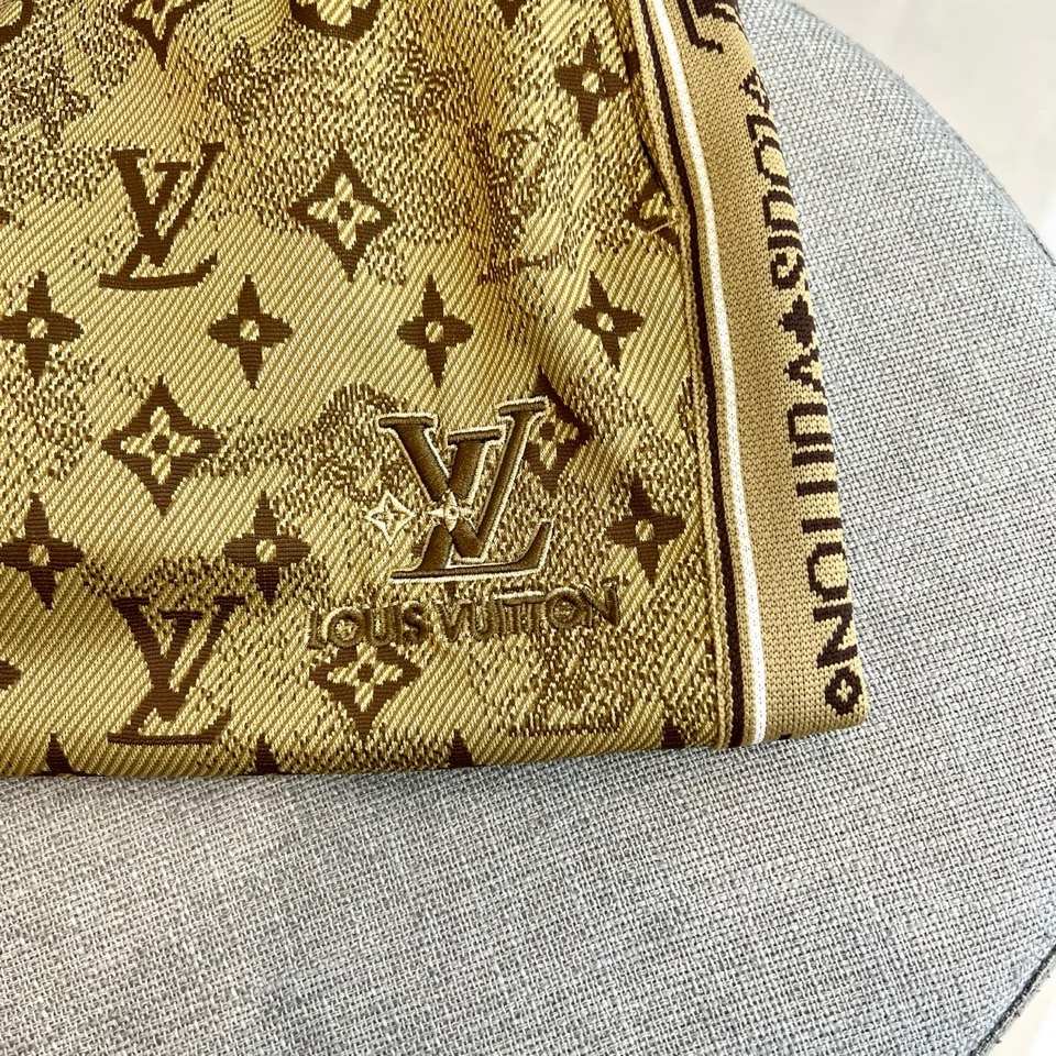 Lv、2025ss夏季新品发售，经典logo标识时尚休闲运动五分裤/短裤！甄选客供定制材质，平整简约，亲