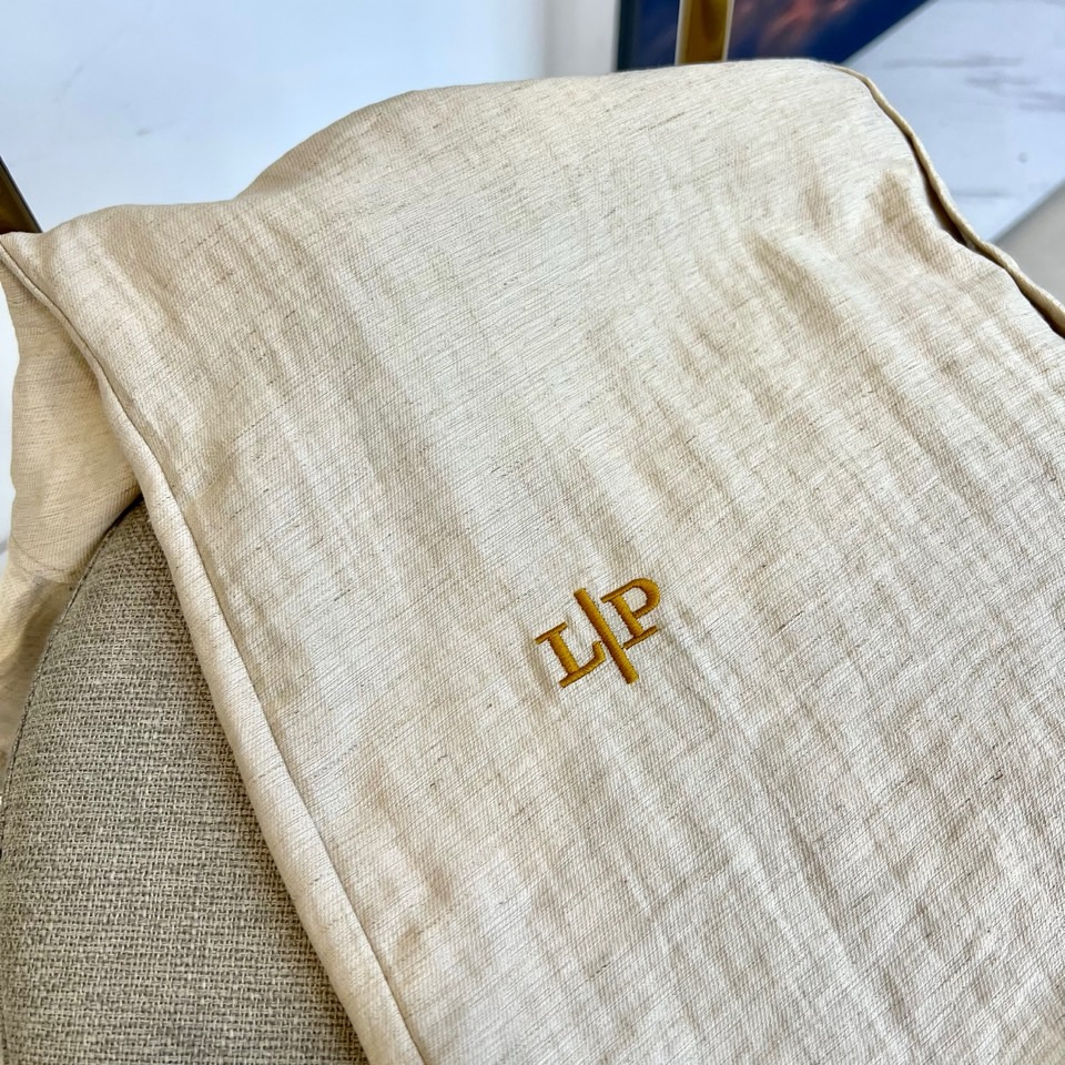 lP🆕、2025夏款翻领开衫短袖、简约风格、主打面料舒适、盛夏时节必备老钱风单品、商务范、优质男夏季必备