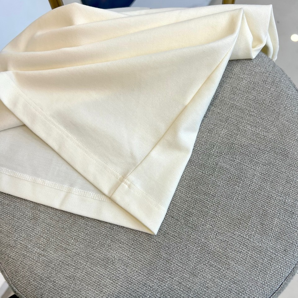 始祖鸟、2025春夏新品发售！男士夏季翻领Polo短袖T恤，此款为顶级珠地丝光棉面料，透气舒适设计元素非