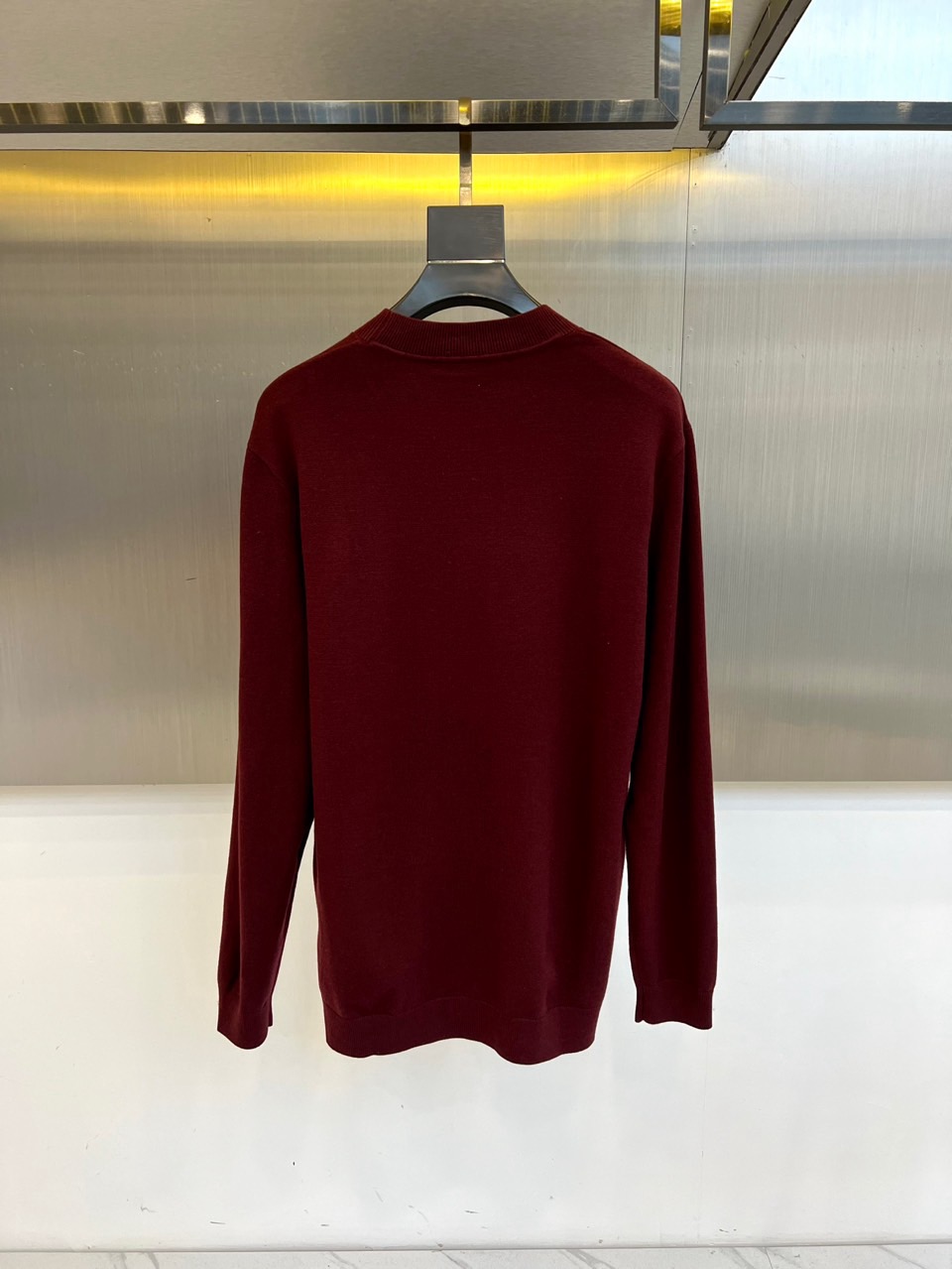 lP🆕、25FW/新品圆领套头羊毛衫，定制抗起球精细绵羊毛，腈纶29.3%聚酯纤维27.1%莱赛尔纤维2
