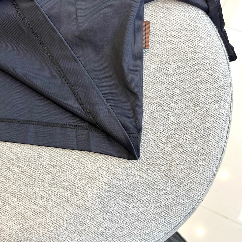 杰尼亚、2025春夏新品发售新品短袖T恤。采用进口欧棉面料，温儒柔软 细腻柔软 上身自然是舒适 凉爽，经