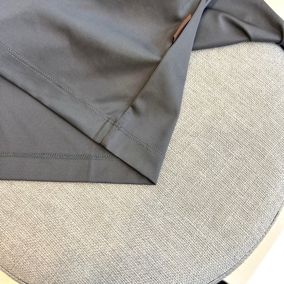 杰尼亚、2025春夏新品发售新品短袖T恤。采用进口欧棉面料，温儒柔软 细腻柔软 上身自然是舒适 凉爽，经