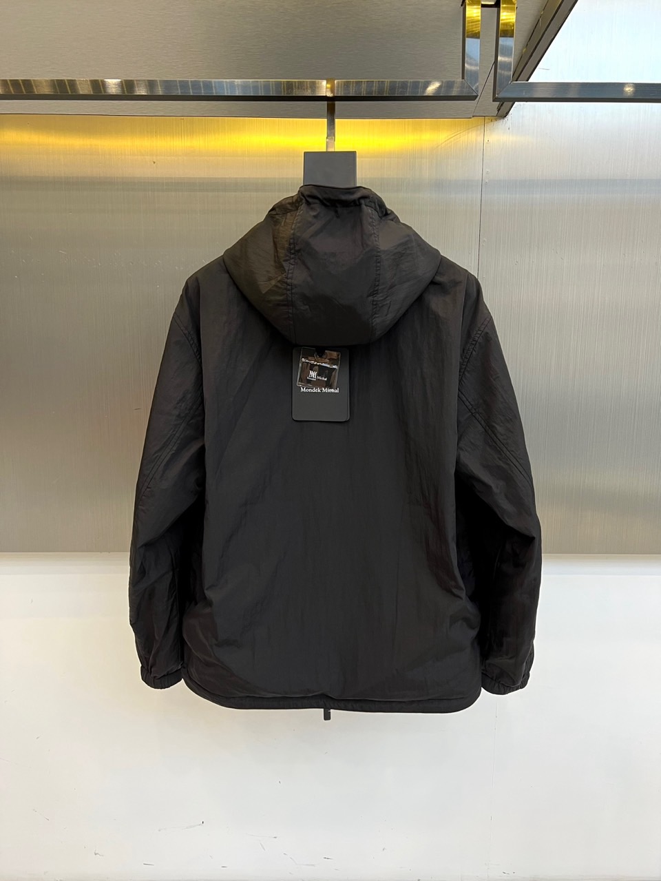 Bur巴宝莉、【高品质】2025秋冬新品双面夹棉夹克外套｜英伦格调 ▸ 双面纯黑设计：采用品牌专利防水面