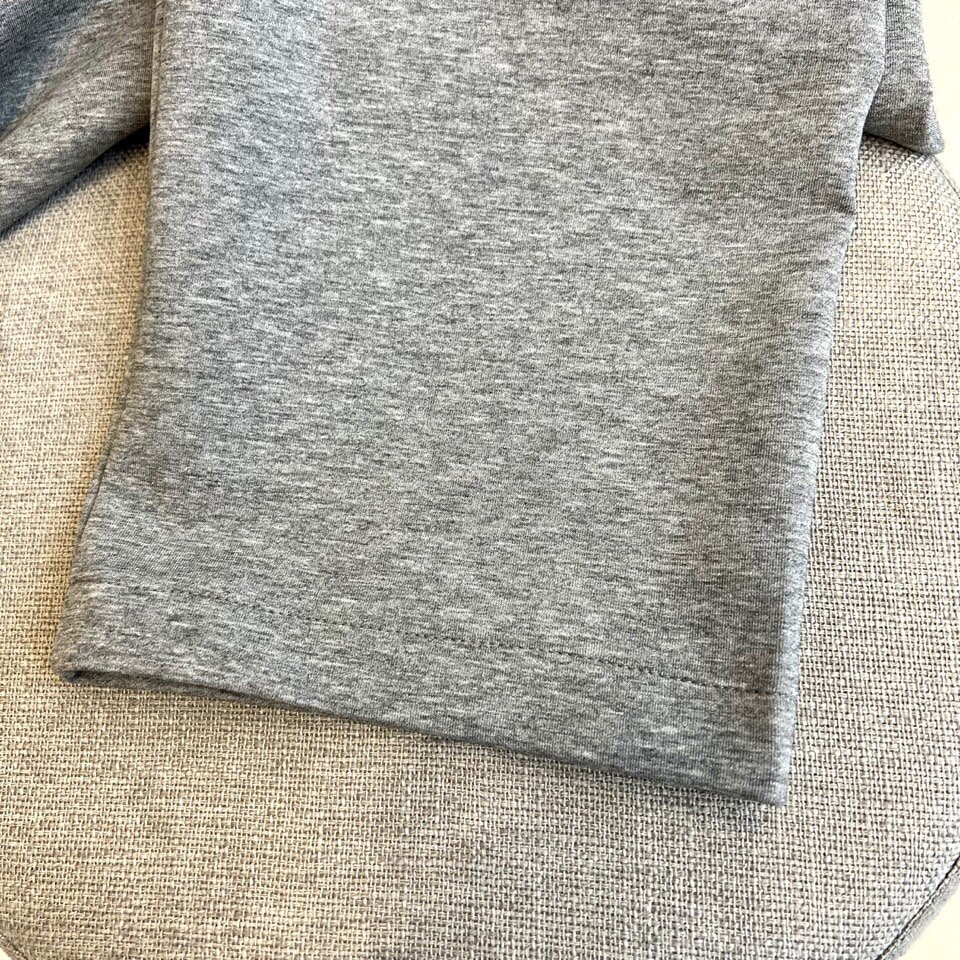 1v、25s春夏新品男士抽绳休闲刺绣运动卫裤，全新发布新款定制，细节一丝不苟，打造出了常青树的百看不腻以