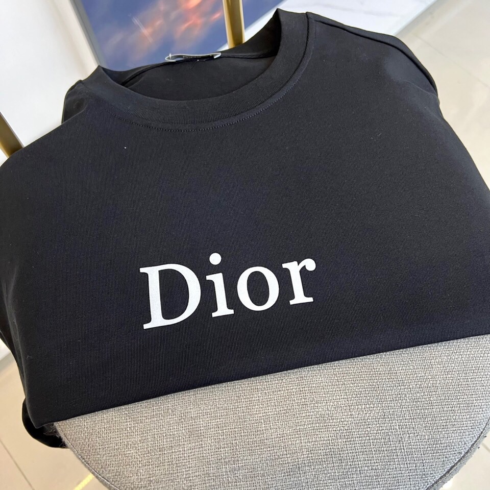 、Dior、纯棉套装、定制面料、100%纯棉、上身超然、偏大一码、尺码M-2XL（模特173-140斤上
