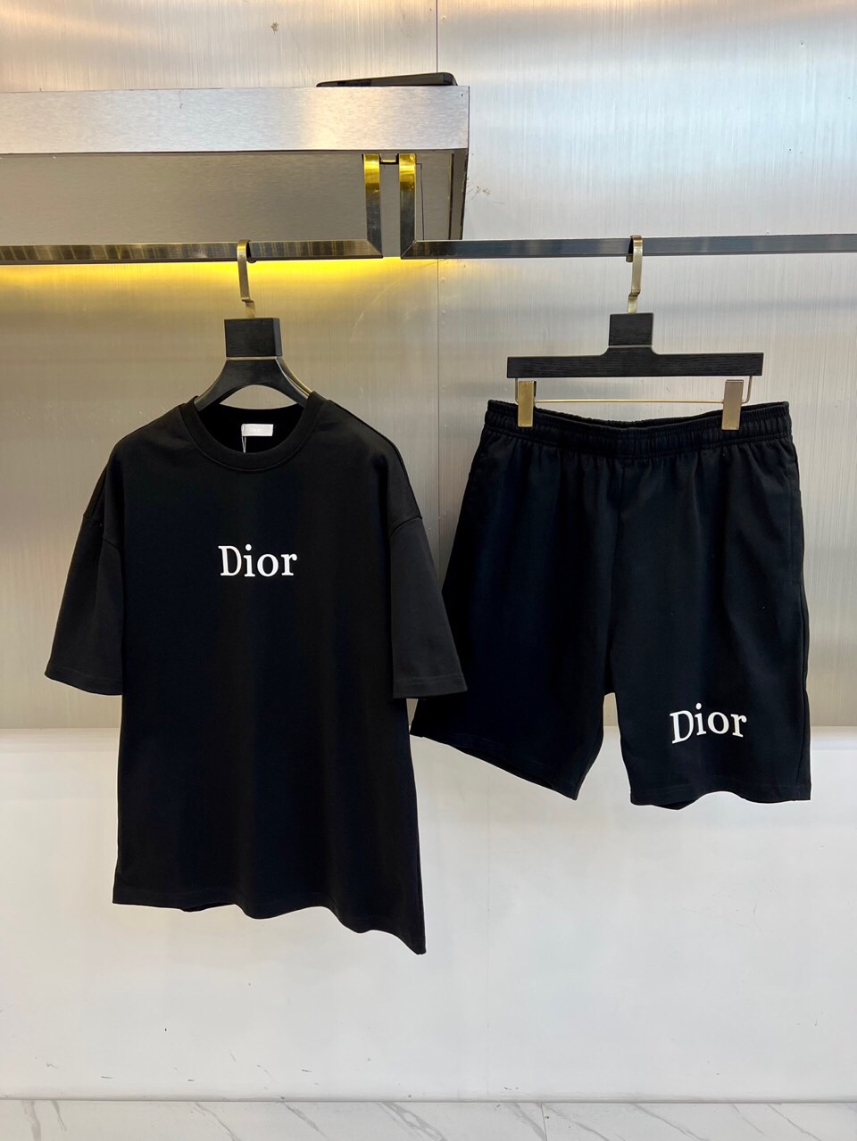、Dior、纯棉套装、定制面料、100%纯棉、上身超然、偏大一码、尺码M-2XL（模特173-140斤上