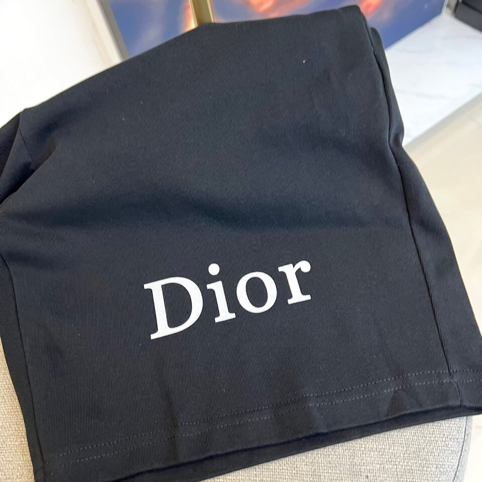 、Dior、纯棉套装、定制面料、100%纯棉、上身超然、偏大一码、尺码M-2XL（模特173-140斤上