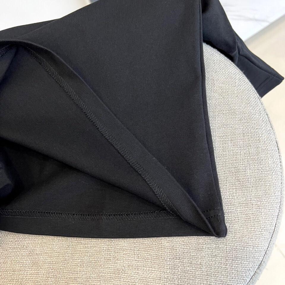 、Dior、纯棉套装、定制面料、100%纯棉、上身超然、偏大一码、尺码M-2XL（模特173-140斤上