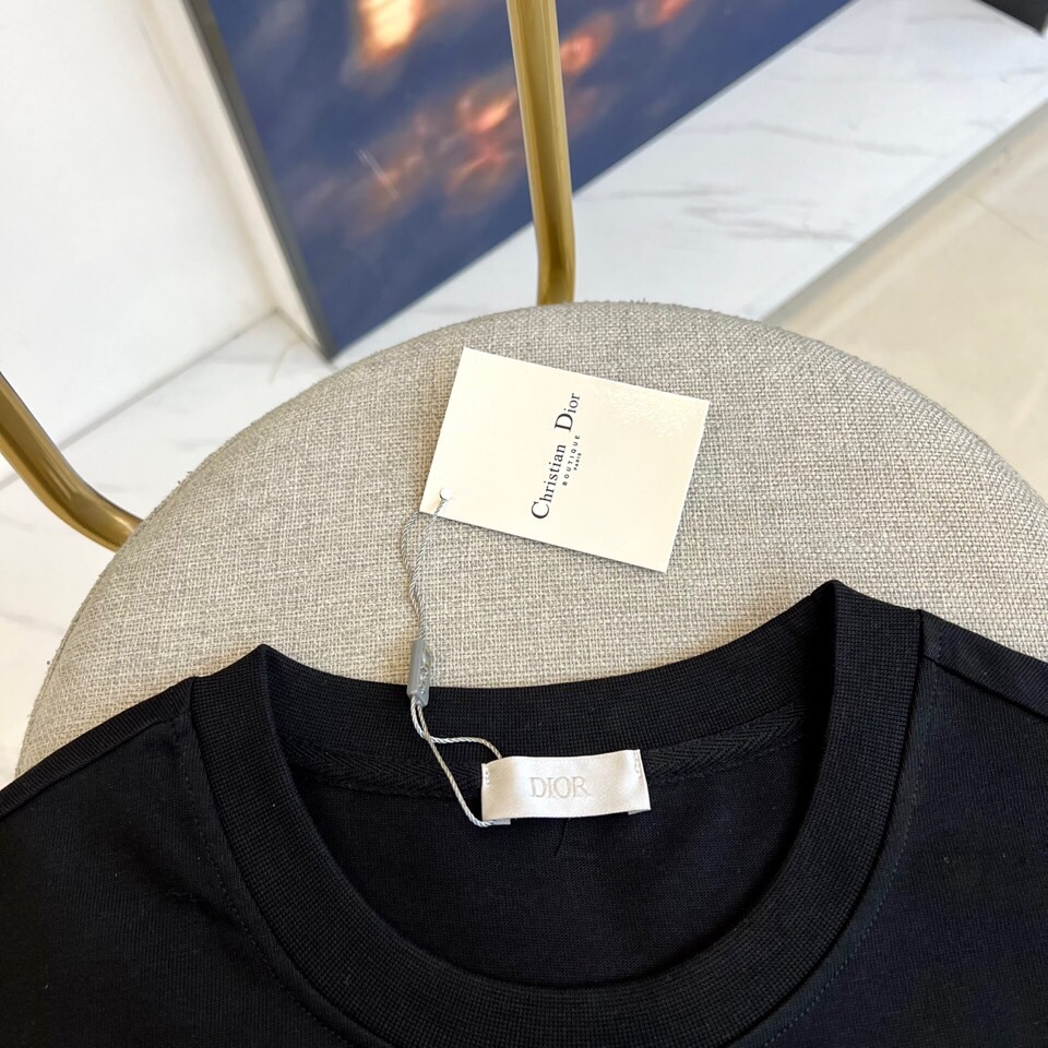 、Dior、纯棉套装、定制面料、100%纯棉、上身超然、偏大一码、尺码M-2XL（模特173-140斤上