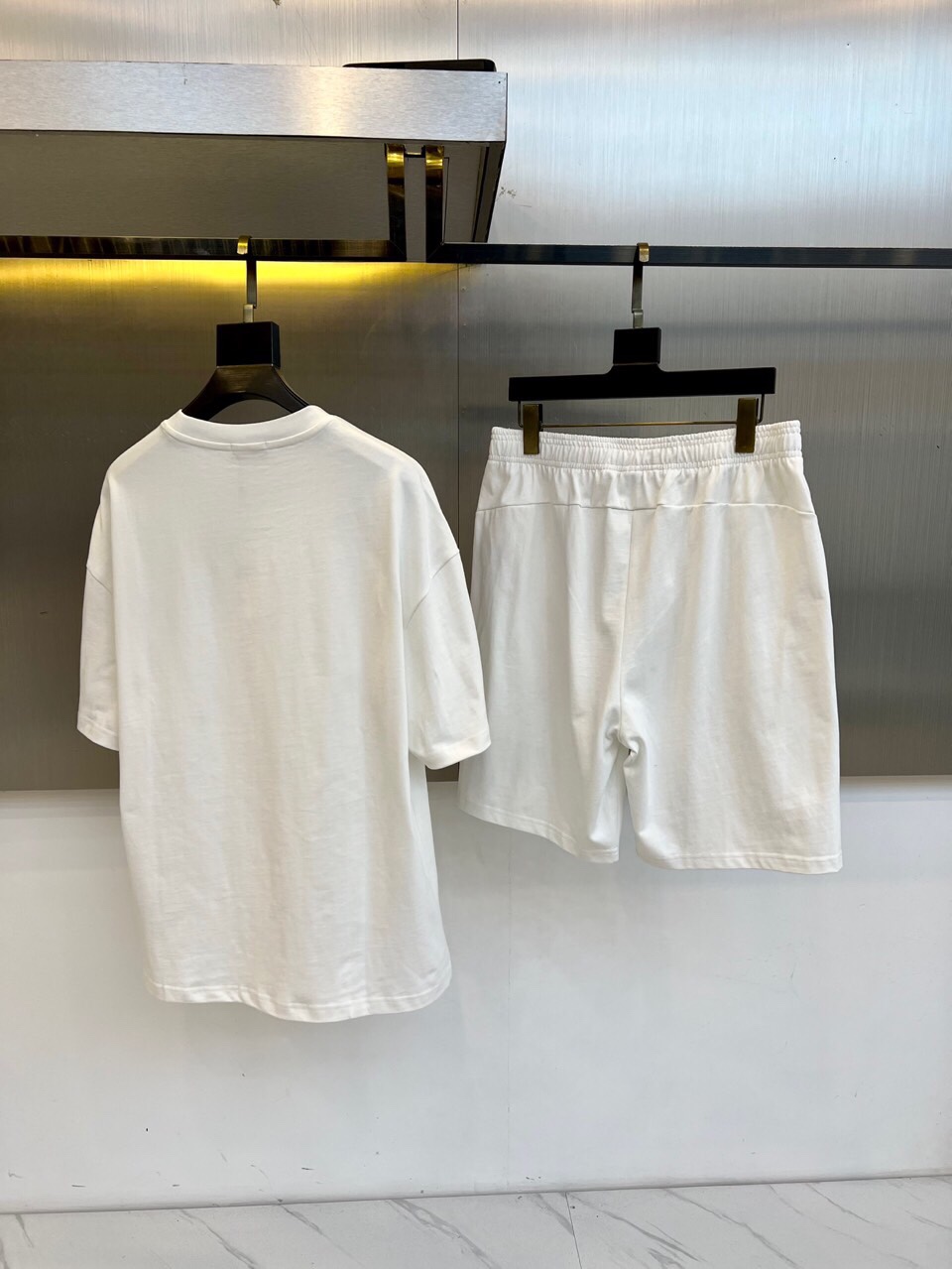 、Dior、纯棉套装、定制面料、100%纯棉、上身超然、偏大一码、尺码M-2XL（模特173-140斤上