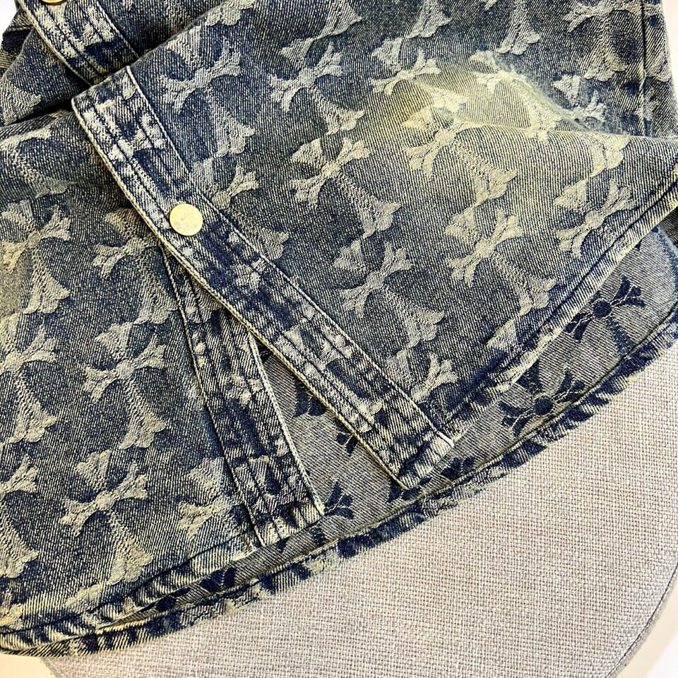 克罗心、2025早秋新品男装牛仔外套，进口yb面料，质感挺阔，手感顺滑，采用顺滑质感构筑雅致运动廓形，纹