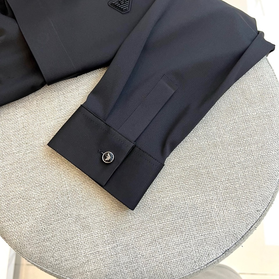 1v、2025秋冬新品男士精织长袖Polo衫，以匠心细节重塑日常着装美学，诠释简约而不简单的现代型格1.