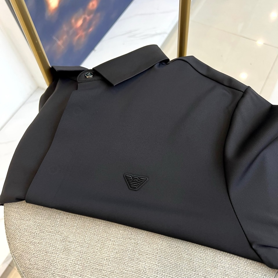 1v、2025秋冬新品男士精织长袖Polo衫，以匠心细节重塑日常着装美学，诠释简约而不简单的现代型格1.