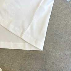Brunello Cucinelli 2025秋冬系列。延续BC标志性的精湛工艺。2025秋冬系列以温润 Brunello Cucinelli 2025秋冬系列。延续BC标志性的精湛工艺。2025秋冬系列以温润
