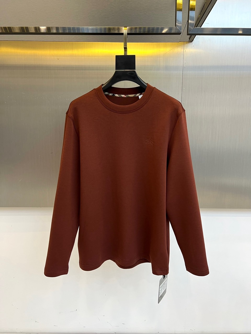 Bur巴宝莉、【高品质】25s秋冬款新品中领套头长袖T恤卫衣，面料采用舒弹莫代尔棉空气层/新疆棉混纺 特